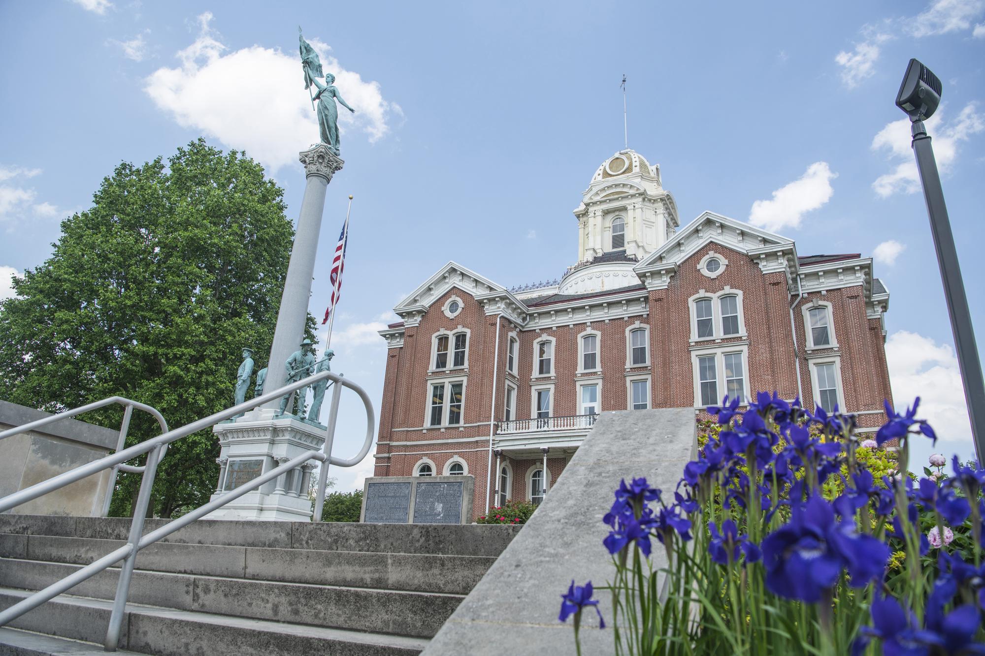 Evansville Indiana Mt. Vernon e is for everyone